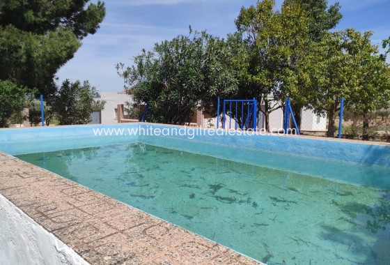 Venta - Chalet / Villa - Yecla