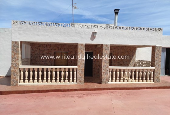 Venta - Chalet / Villa - Yecla