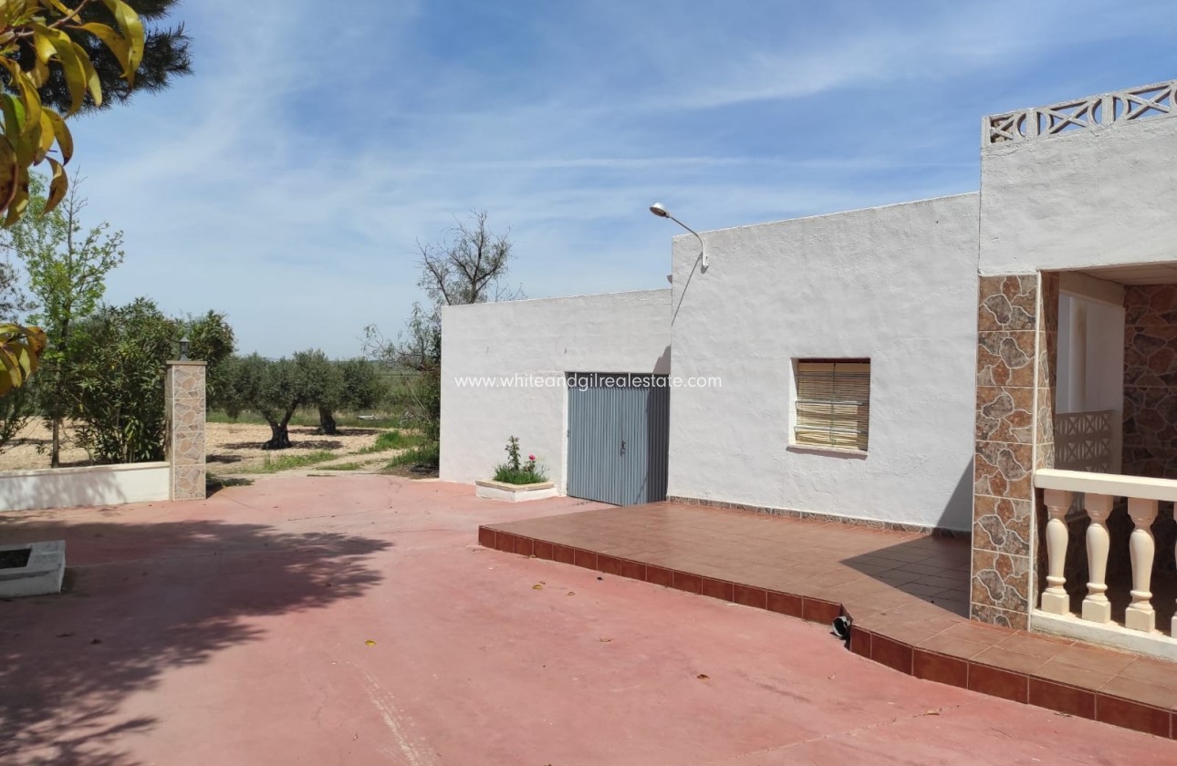 Venta - Chalet / Villa - Yecla