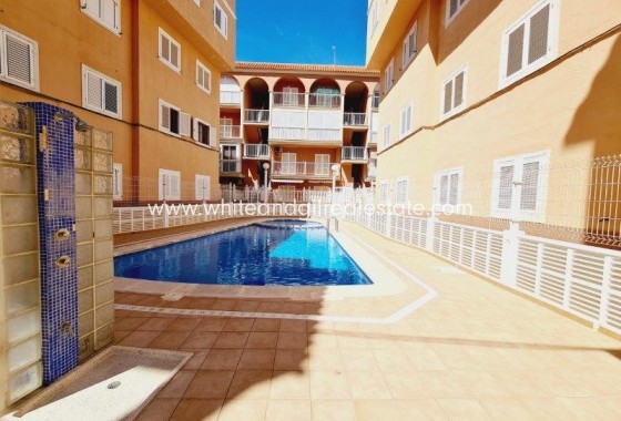 Sale - Apartment / flat - Torrevieja - Torrelamata - La Mata