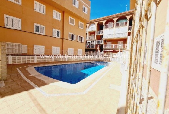 Sale - Apartment / flat - Torrevieja - Torrelamata - La Mata