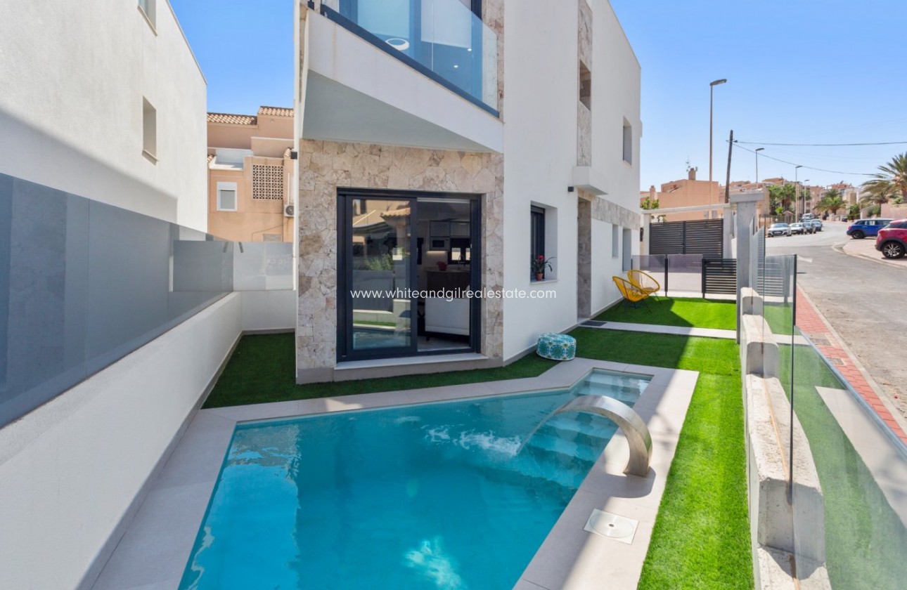 New Build - Villa  - Torrevieja - Torrejón