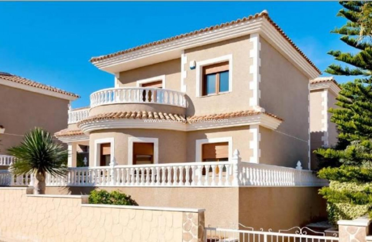 New Build - Villa  - Torrevieja - Los Altos