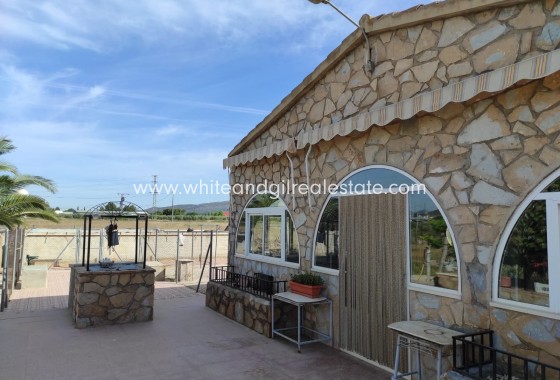 Venta - Chalet / Villa - Yecla