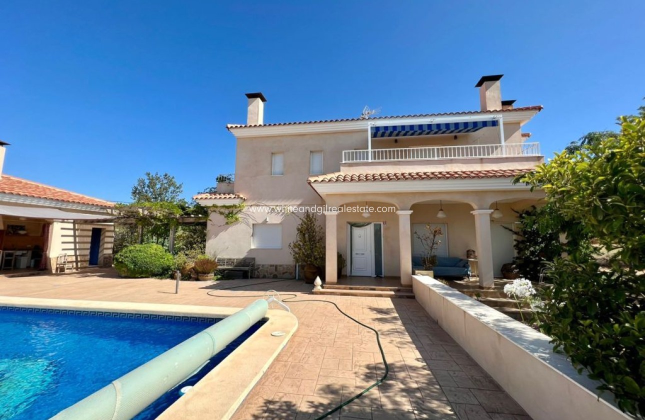 Sale - Villa  - Pinoso - Pinoso - El Pinós