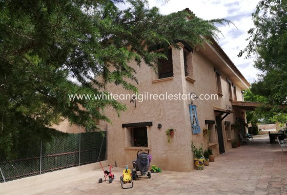 Sale - Villa  - Yecla - Rural location