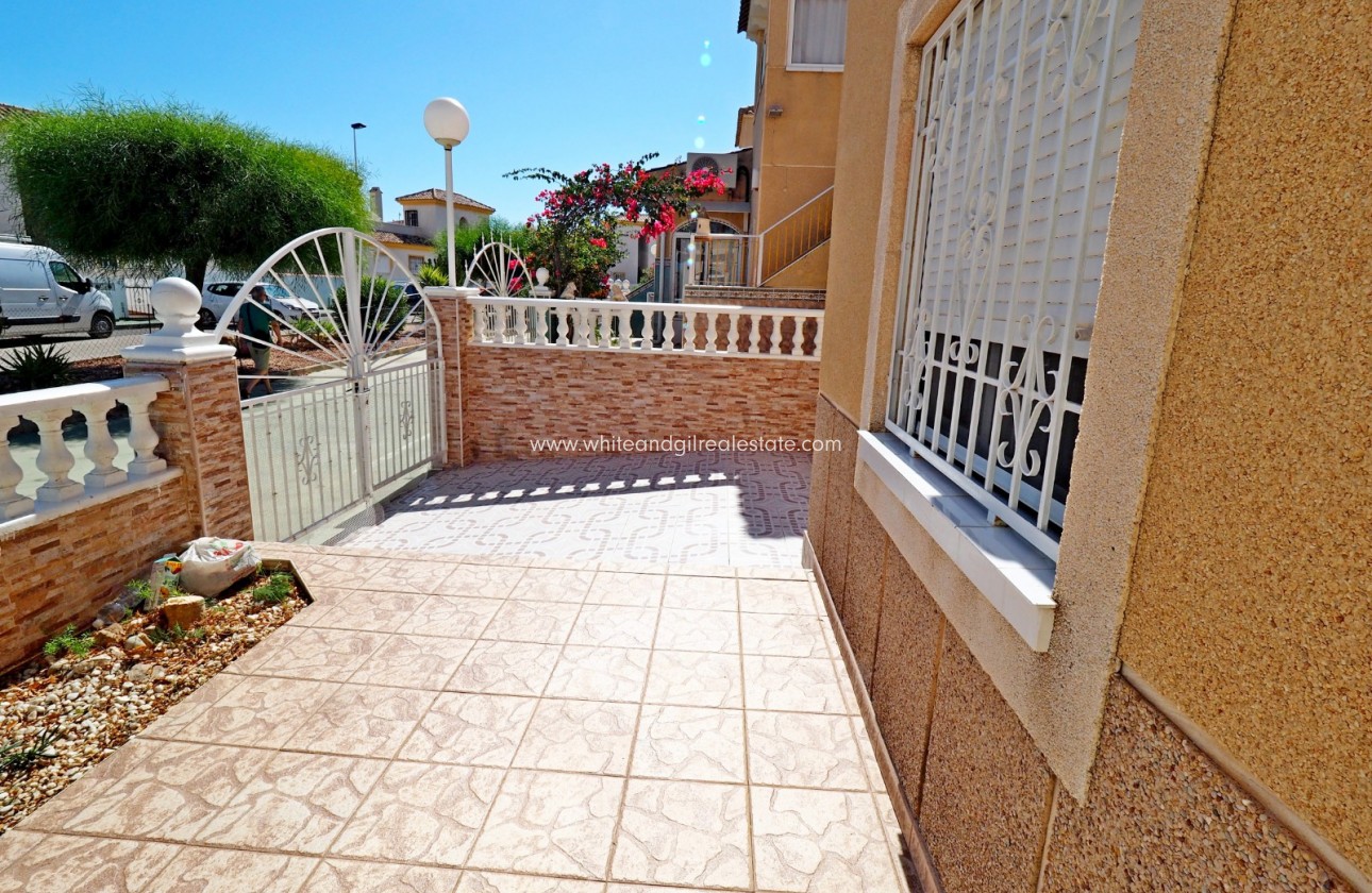 Sale - Bungalow - Torrevieja - Los Balcones - Los Altos del Edén