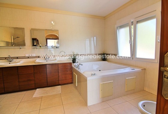 Sale - Villa  - Jávea - Javea