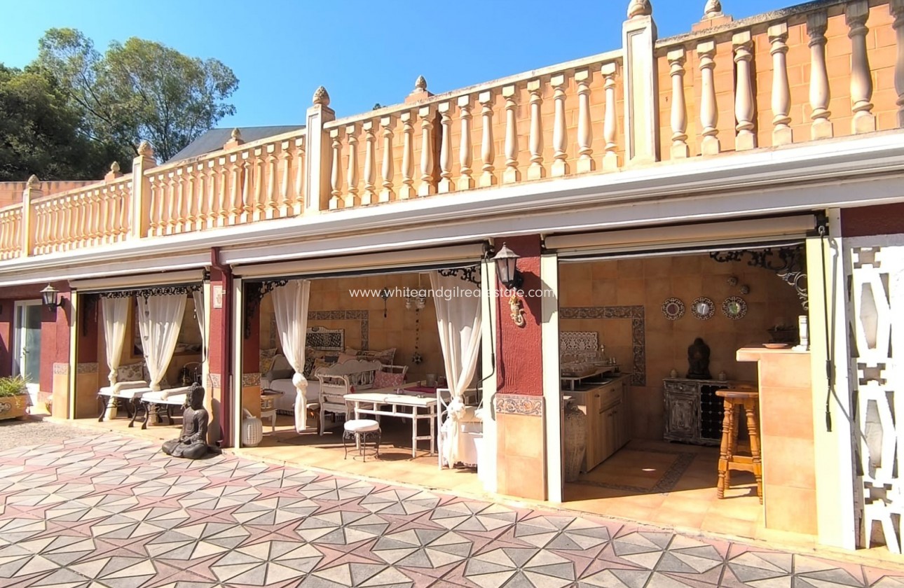 Sale - Villa  - Monovar - Edge of town