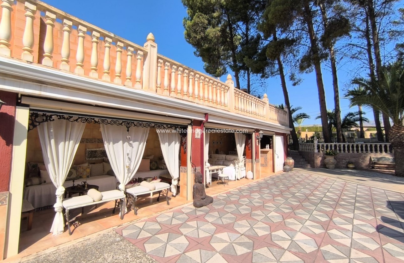 Sale - Villa  - Monovar - Edge of town