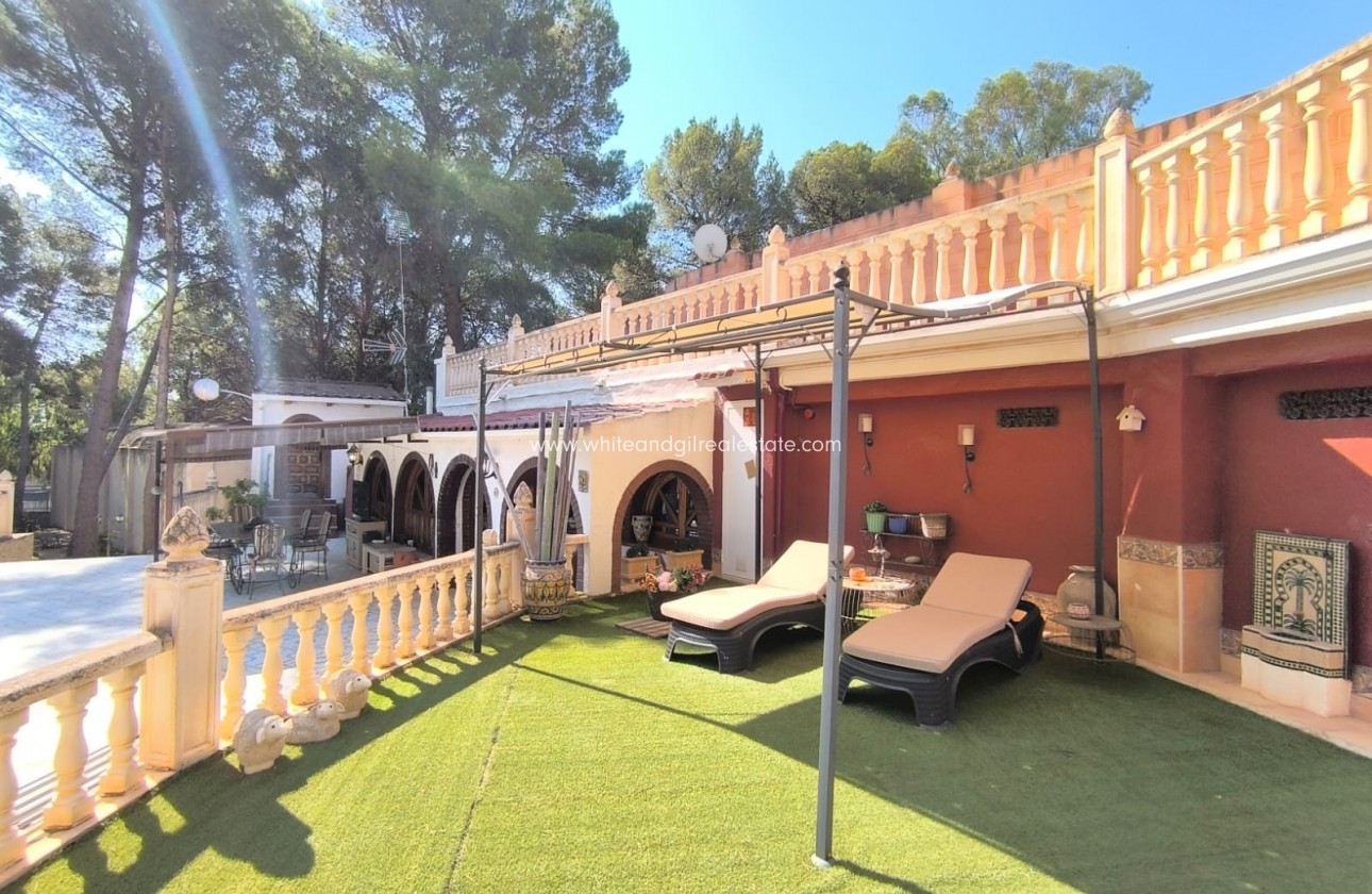 Sale - Villa  - Monovar - Edge of town