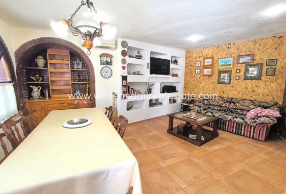 Sale - Villa  - Monovar - Edge of town