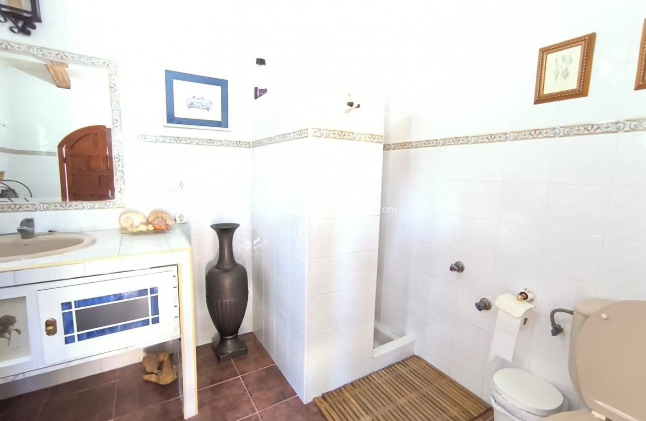 Sale - Villa  - Monovar - Edge of town