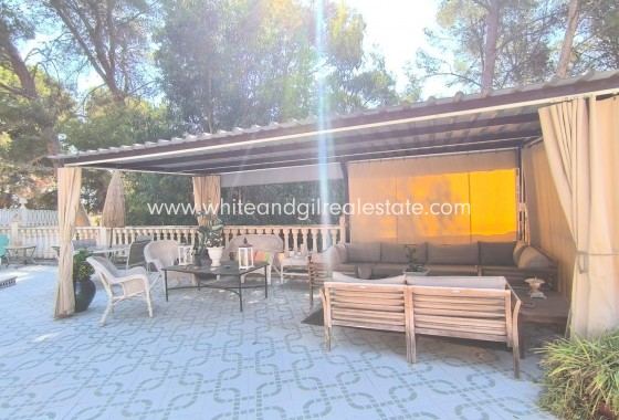 Sale - Villa  - Monovar - Edge of town