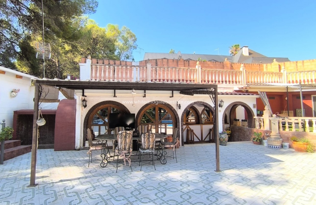 Sale - Villa  - Monovar - Edge of town