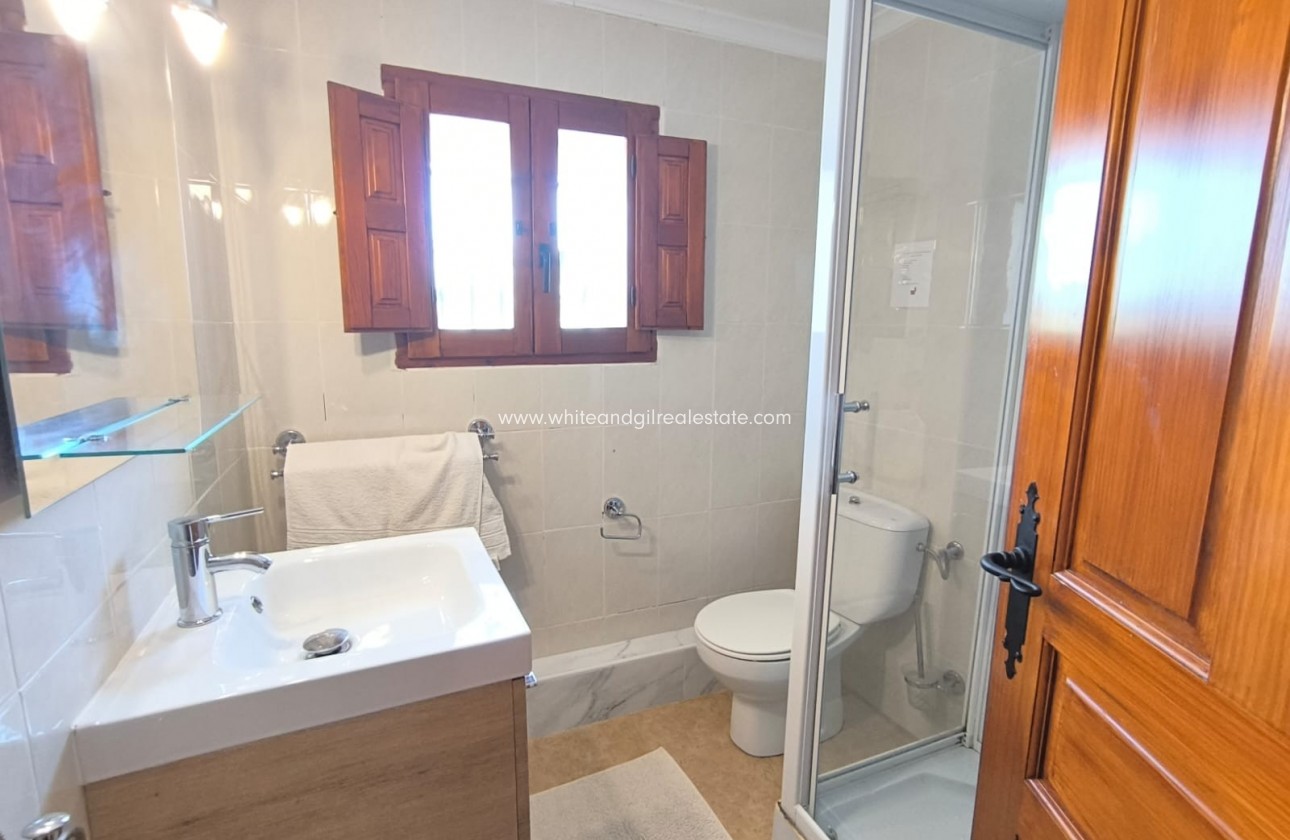 Sale - Villa  - Villena - Rural location