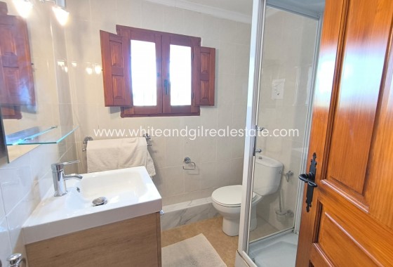 Sale - Villa  - Villena - Rural location