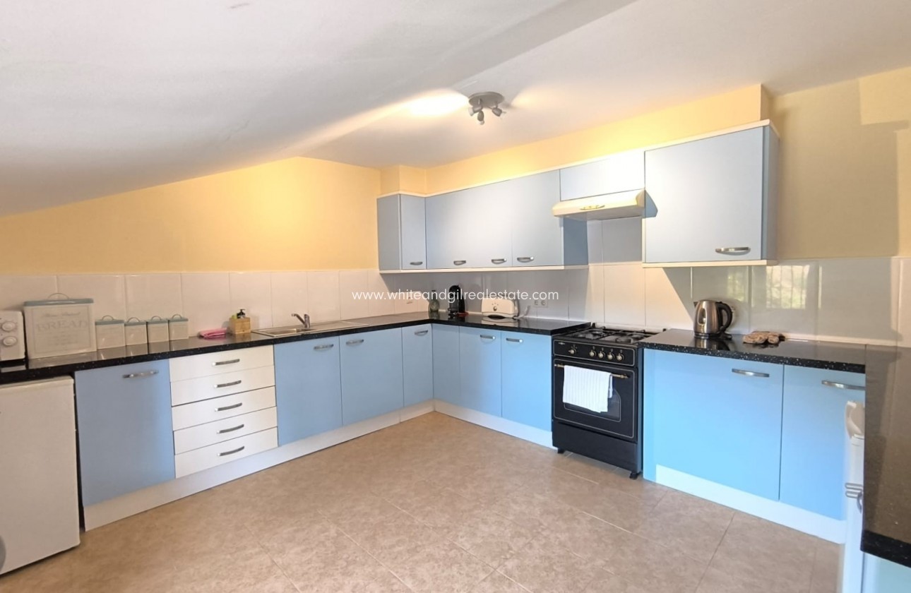 Sale - Villa  - Villena - Rural location