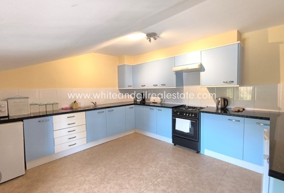 Sale - Villa  - Villena - Rural location