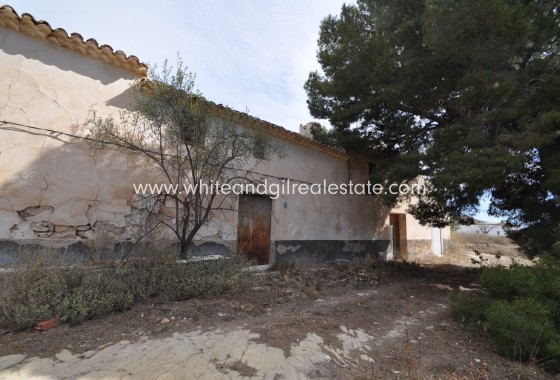 Sale - Country house  - Monovar - Rural location