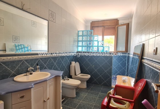 Sale - Villa  - Petrer - Rural location