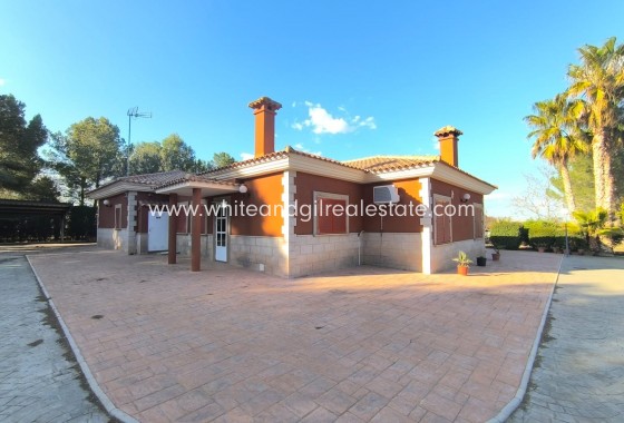 Sale - Villa  - Yecla - Edge of town