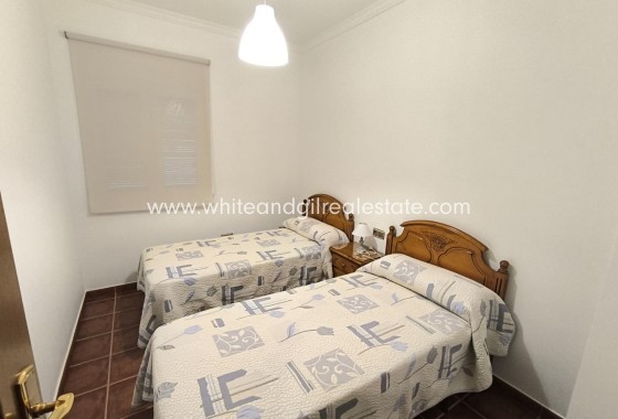 Sale - Villa  - Yecla - Edge of town