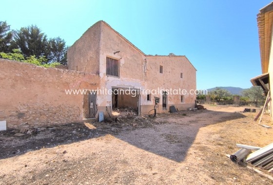 Sale - Country house  - Villena - Rural location
