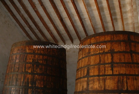 Sale - Country house  - Villena - Rural location