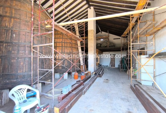 Sale - Country house  - Villena - Rural location