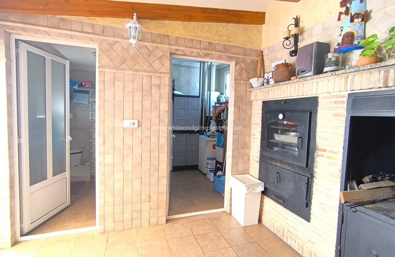 Sale - Villa  - Yecla - Edge of town