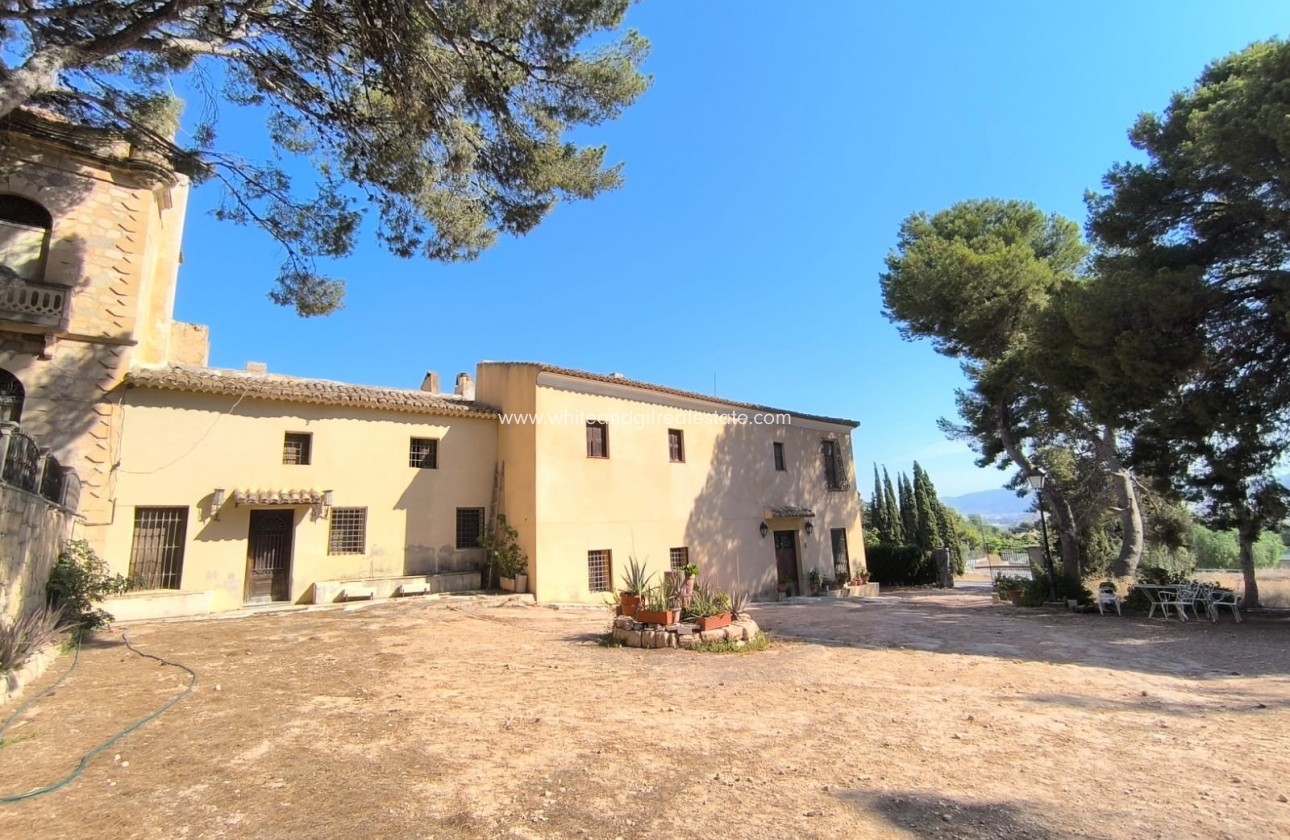 Sale - Country house  - Monovar - Rural location