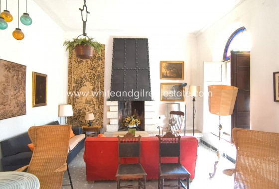 Sale - Country house  - Monovar - Rural location