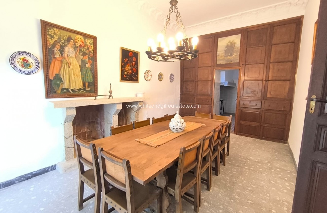 Sale - Country house  - Monovar - Rural location