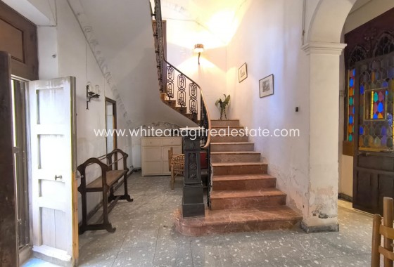 Sale - Country house  - Monovar - Rural location