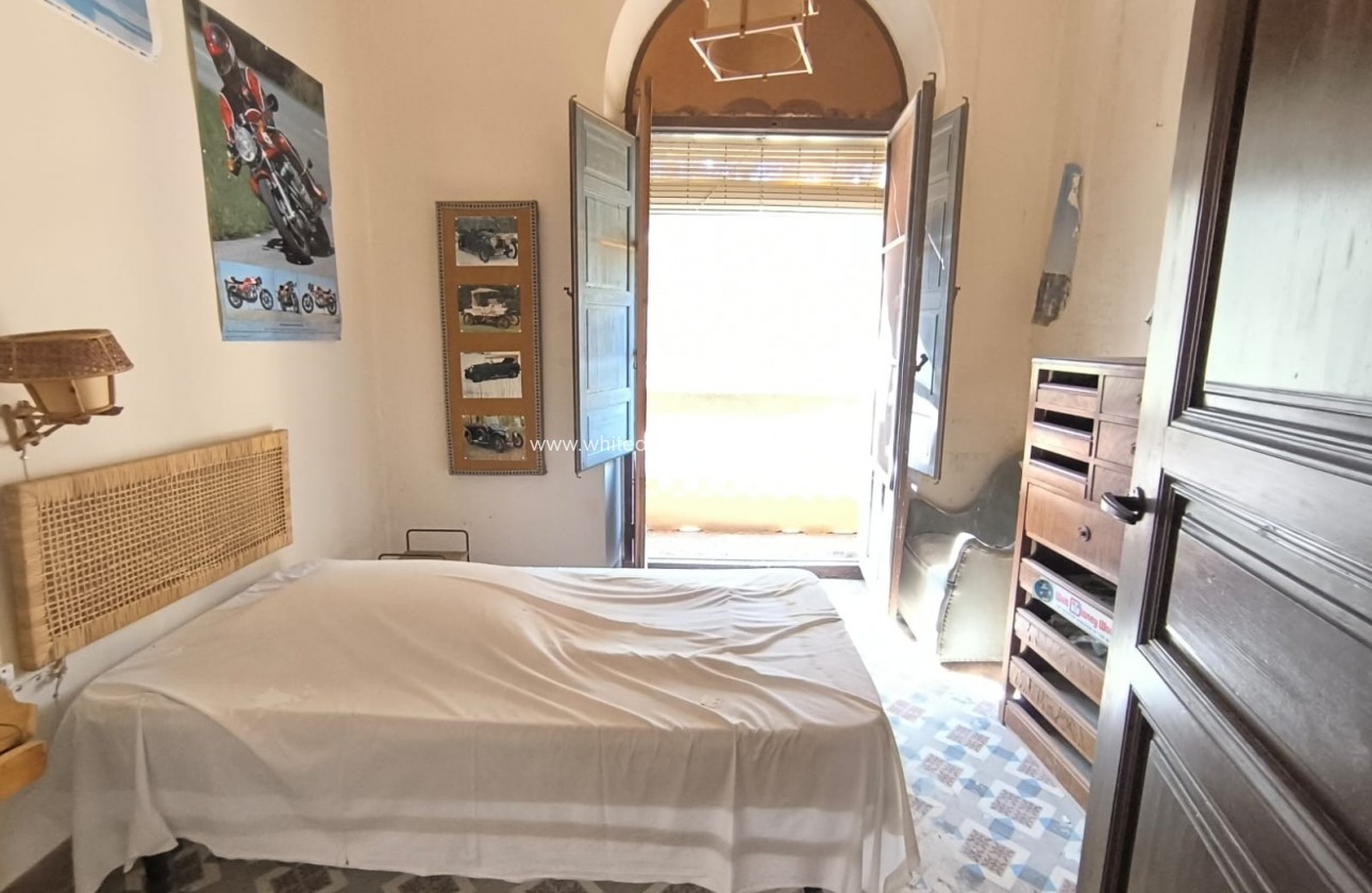 Sale - Country house  - Monovar - Rural location