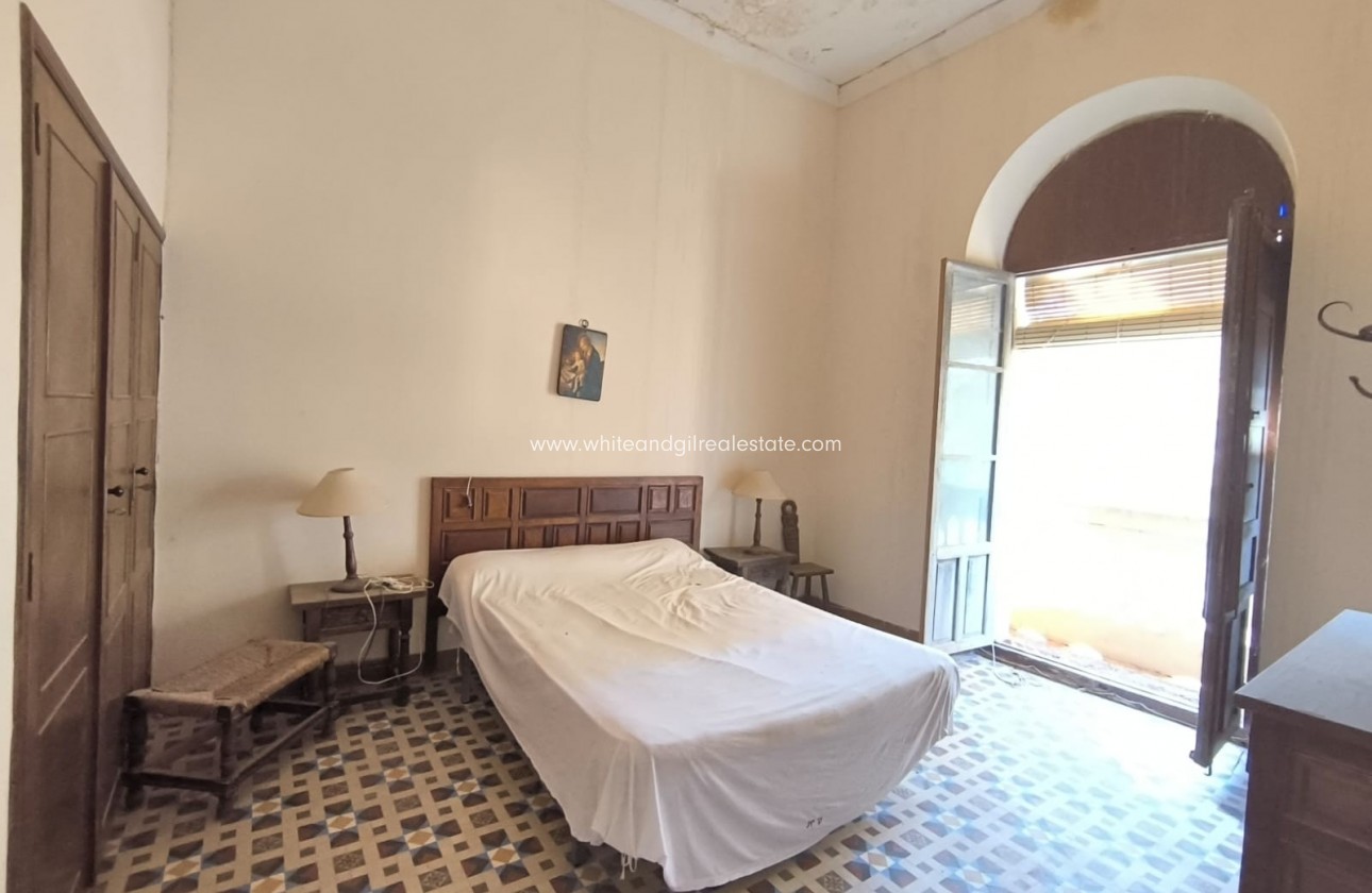 Sale - Country house  - Monovar - Rural location