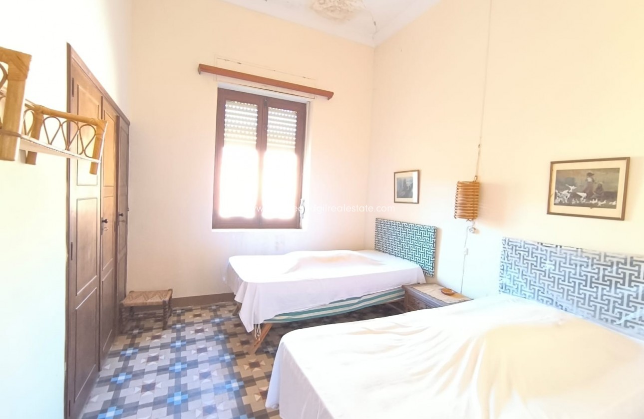 Sale - Country house  - Monovar - Rural location