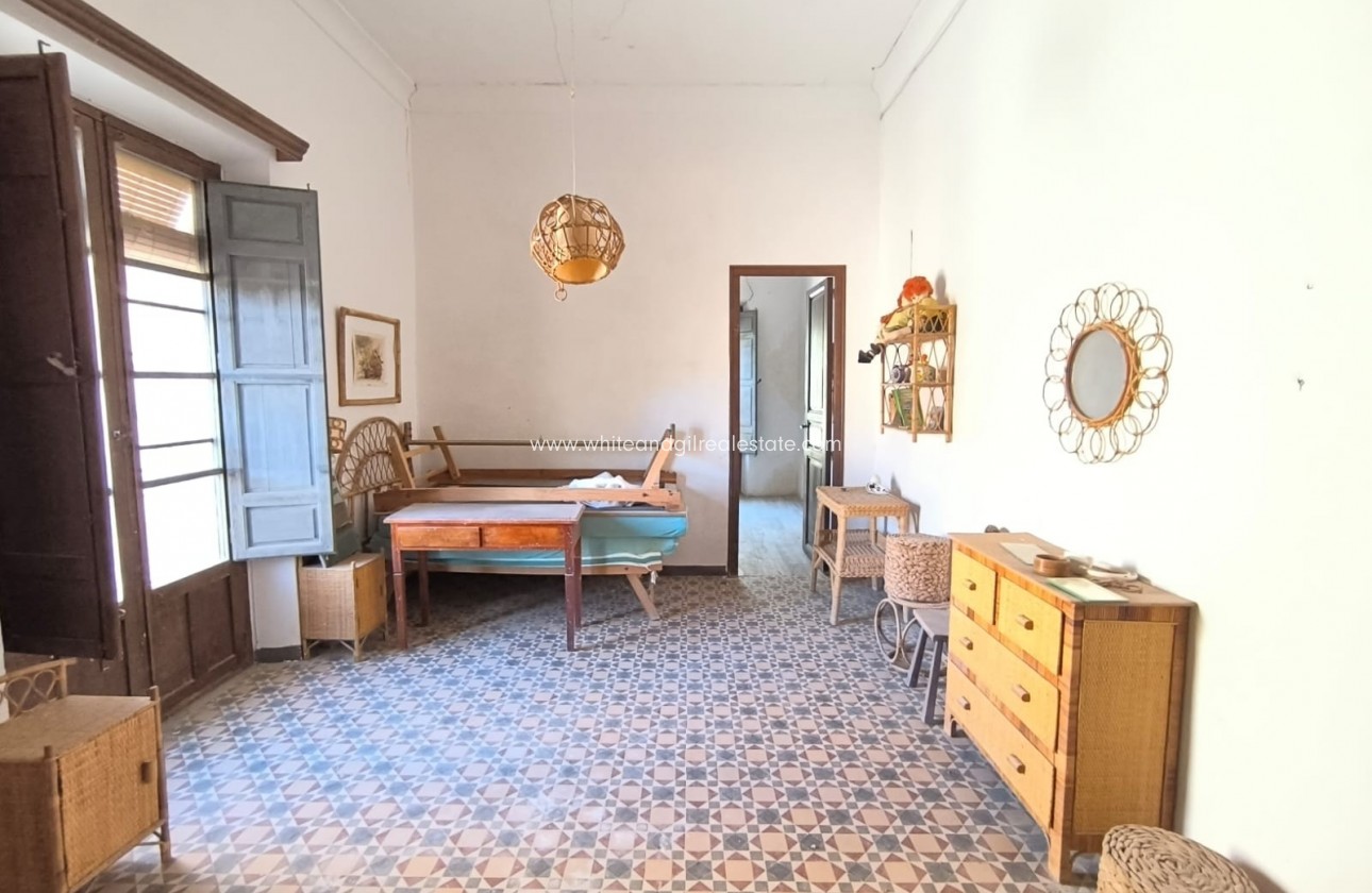 Sale - Country house  - Monovar - Rural location