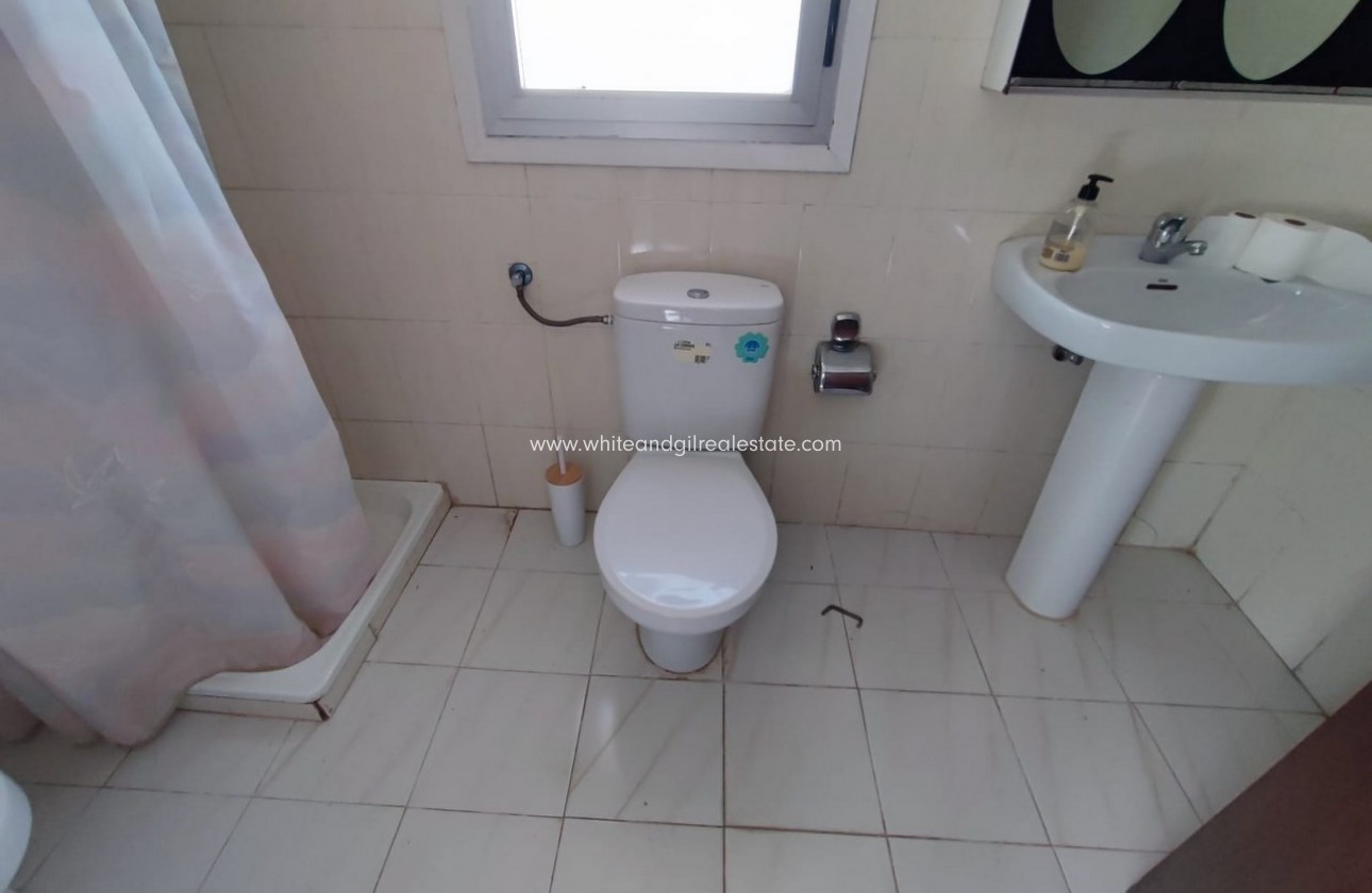 Sale - Country house  - Yecla - Rural location