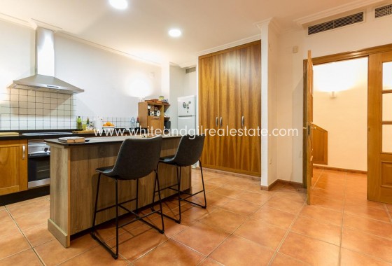 Sale - Villa  - Elda - Urban location
