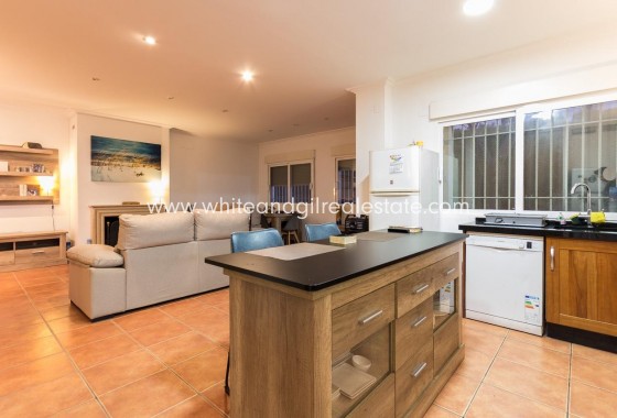 Sale - Villa  - Elda - Urban location