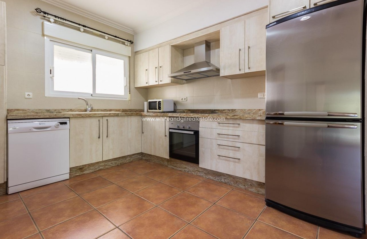 Sale - Villa  - Elda - Urban location