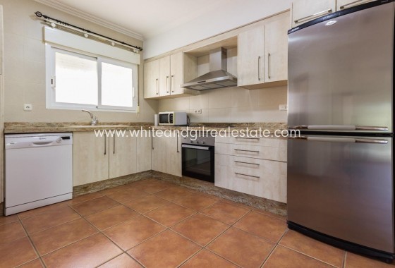 Sale - Villa  - Elda - Urban location
