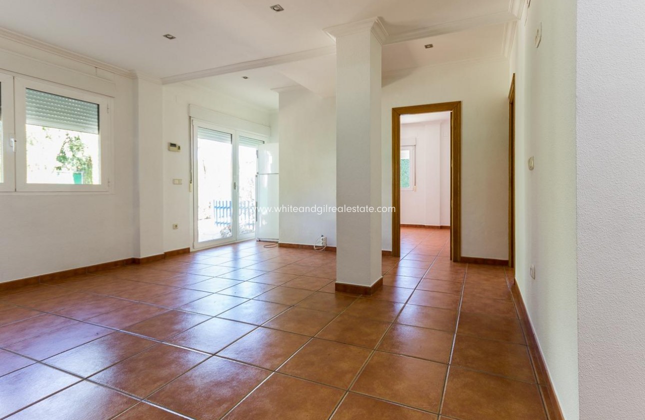 Sale - Villa  - Elda - Urban location