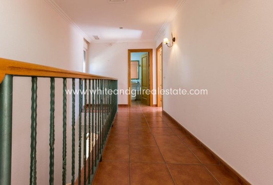 Sale - Villa  - Elda - Urban location