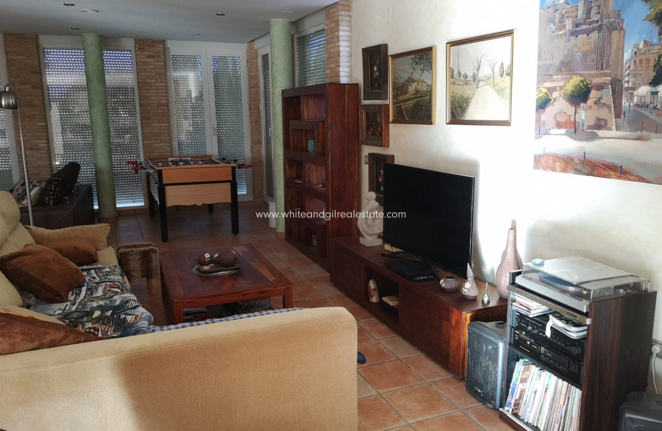 Sale - Country house  - Yecla