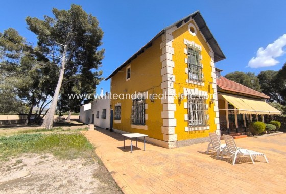 Sale - Villa  - Yecla