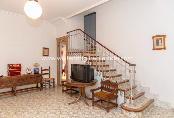 Sale - Villa  - Yecla