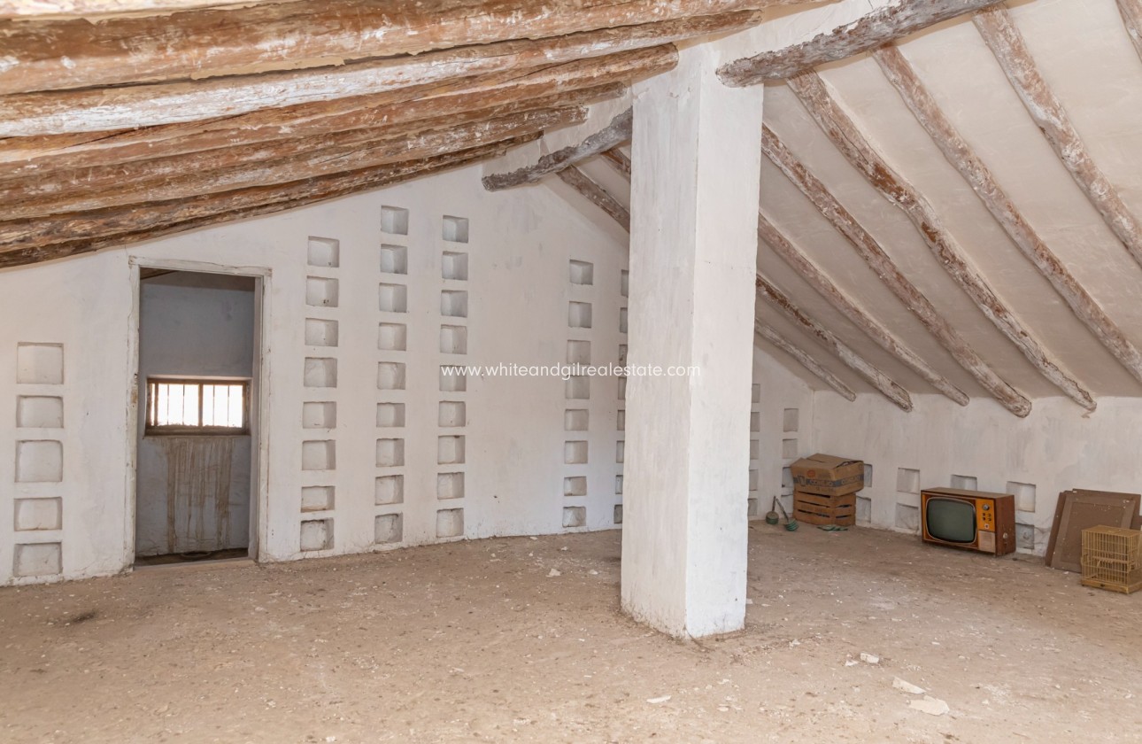 Sale - Villa  - Yecla